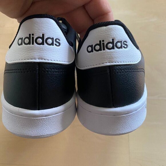 ADIDAS Men's Black "Grand Court" Sneaker BNWOT Missized Sz 12/11 Stripe White - Picture 3 of 7